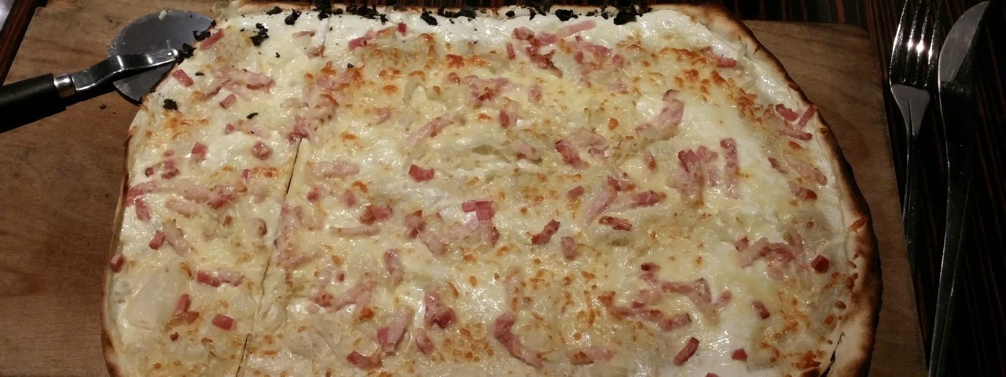 FLAMMEANDCO_36 2000X750 | Flamme and Co Qu’est-ce qu’une tarte flambée ? Sainte-Marie-aux-Mines